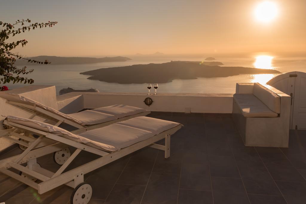 Karpimo Horizon - Caldera View With Private Hot Tub Villa Firosztefáni Kültér fotó