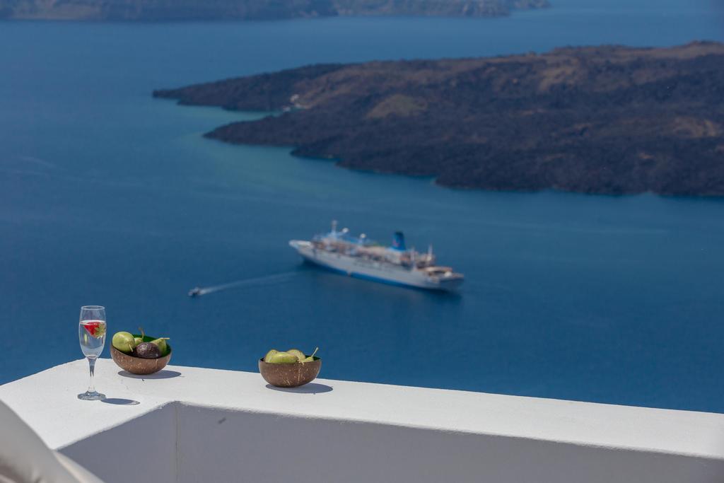 Karpimo Horizon - Caldera View With Private Hot Tub Villa Firosztefáni Szoba fotó